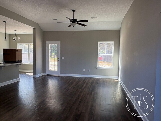 Building Photo - 244 Grayson Ave