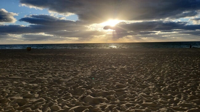 Building Photo - 1801 S Surf Rd