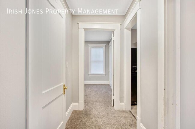 Building Photo - 95 N Transit St