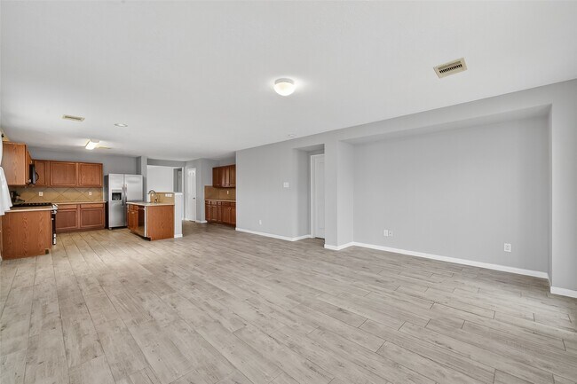 Building Photo - 20610 Moonrise River Ln