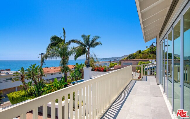 Building Photo - 25157 Malibu Rd