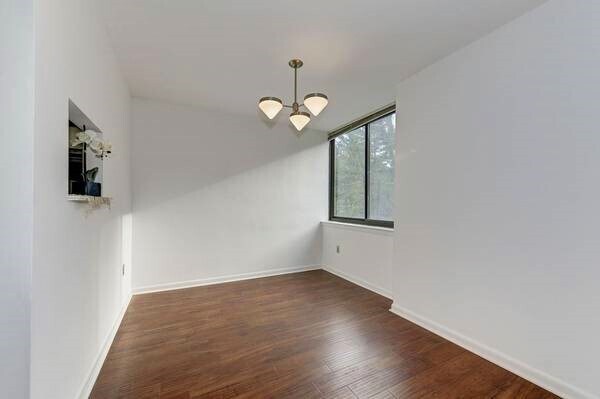 Building Photo - 4390 Lorcom Ln