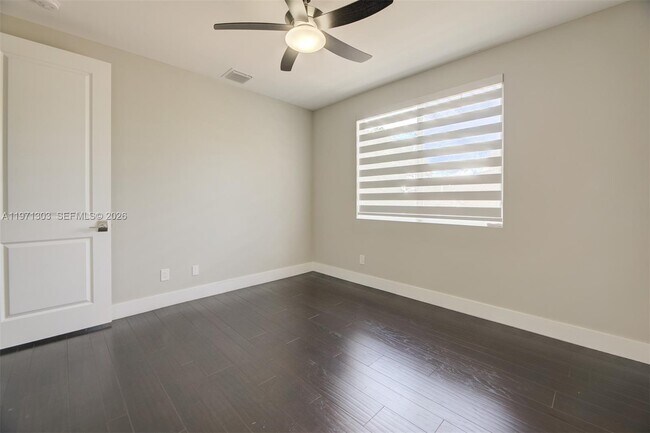 Building Photo - 619 SW 17th St