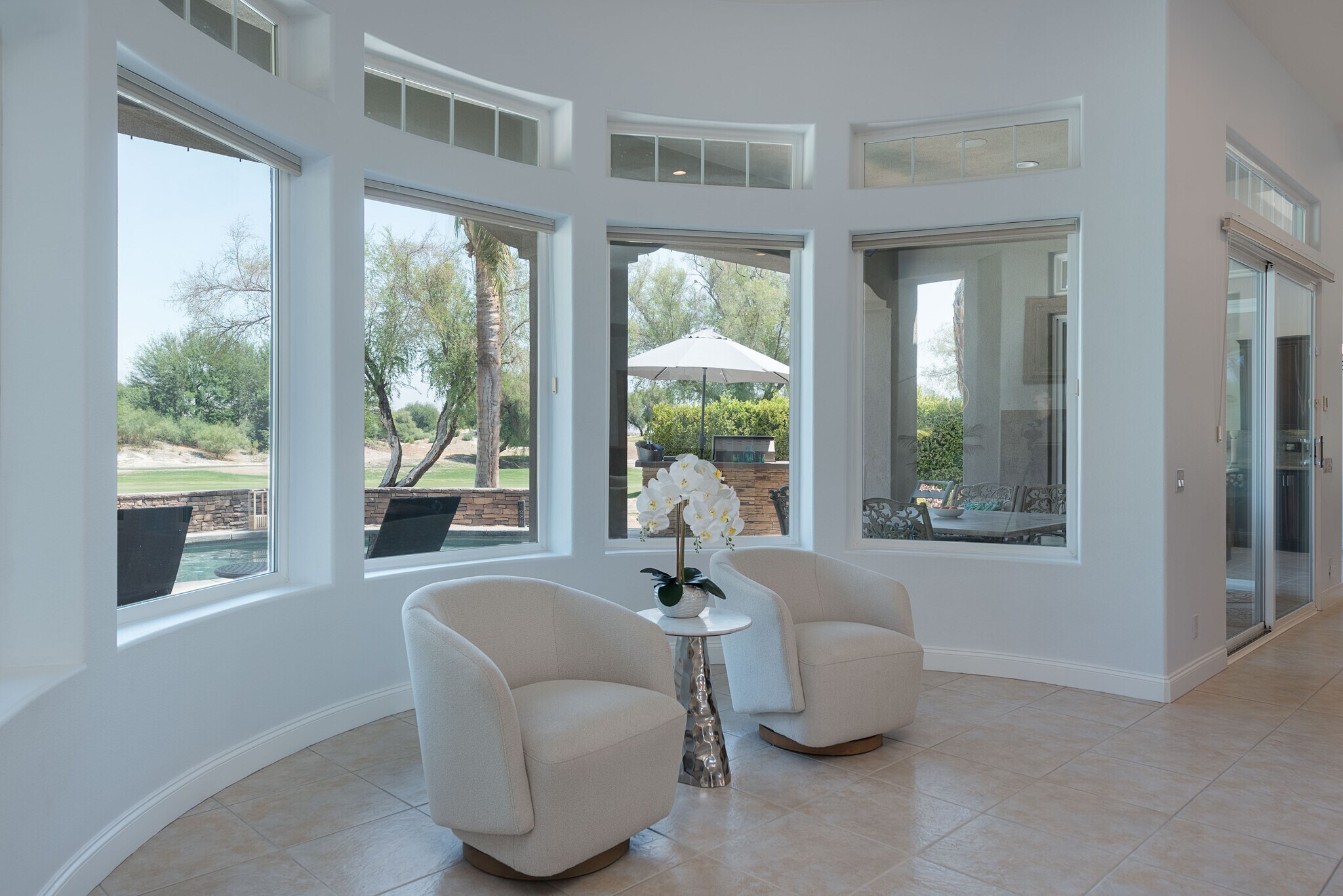 Building Photo - 45 Vista Encantada