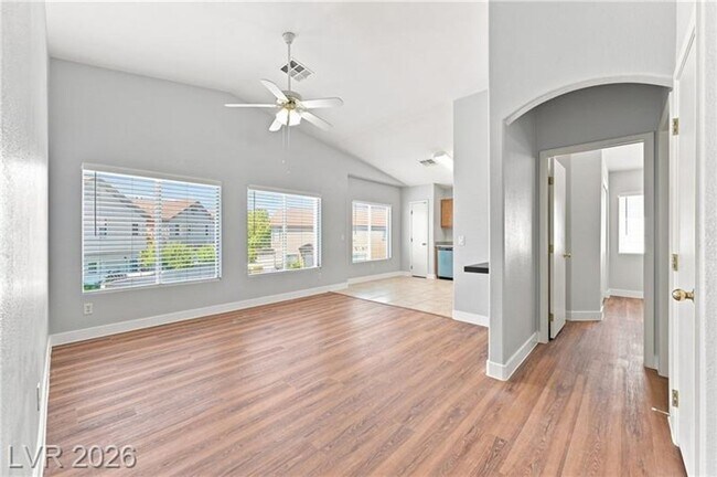 Building Photo - 6060 Allred Pl