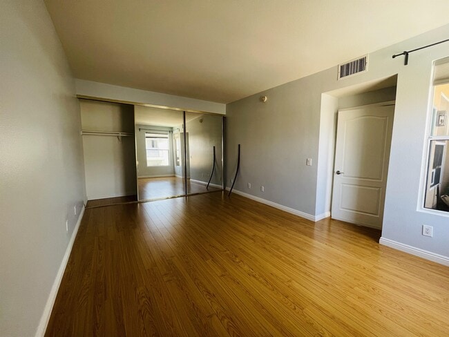 Building Photo - 11225 Peach Grove St