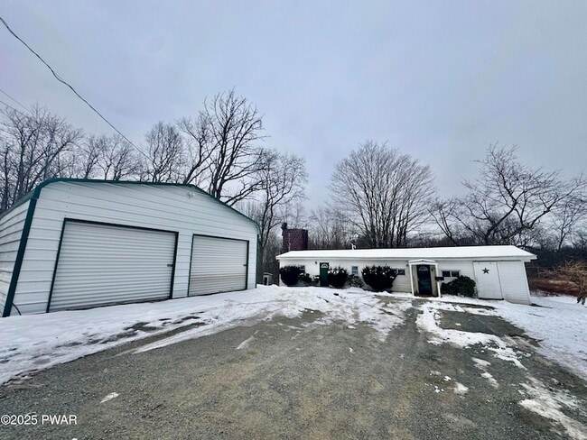 Primary Photo - 2566 Easton Turnpike