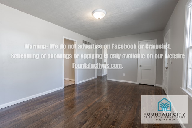 Building Photo - 1307 NE 56th Terrace