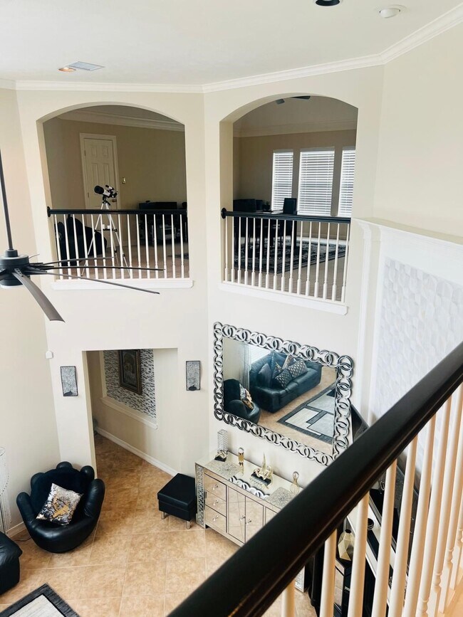 Building Photo - 4114 Fisher Lake Dr