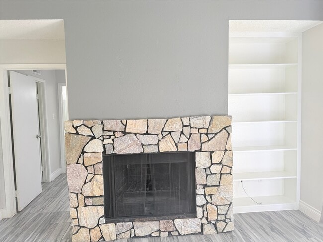 Building Photo - 6701 Sands Point Dr