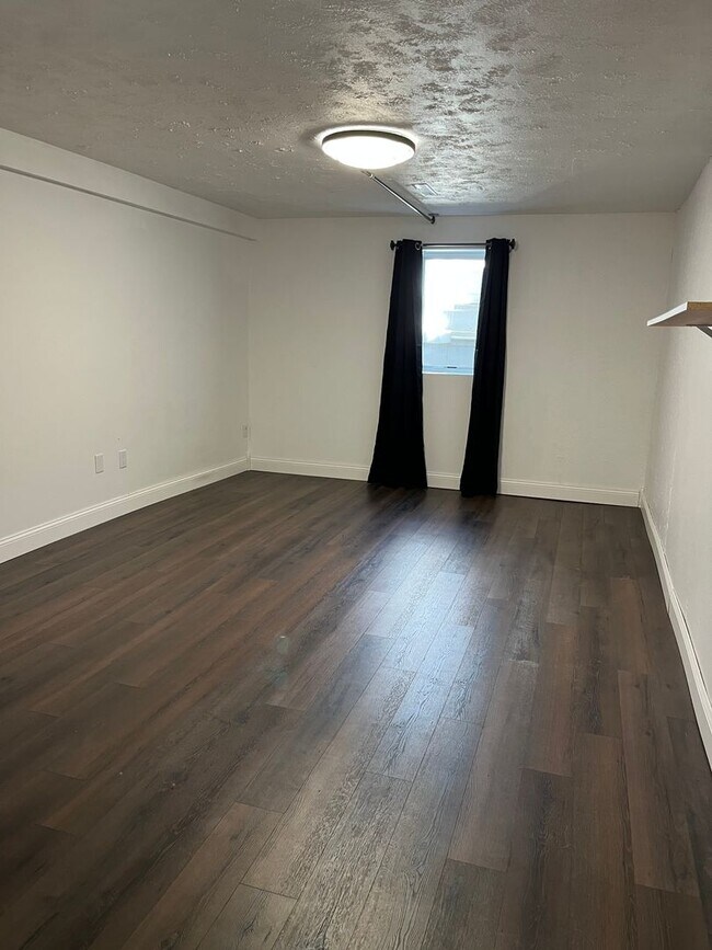 Building Photo - 4 Bed/2 Bath Rental Home in Crooks, SD!!