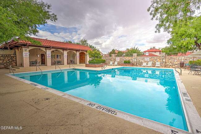 Building Photo - 1742 Pico Alto Dr
