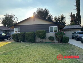 Building Photo - Charming 3 bedroom Home Off Ming and Hughe...