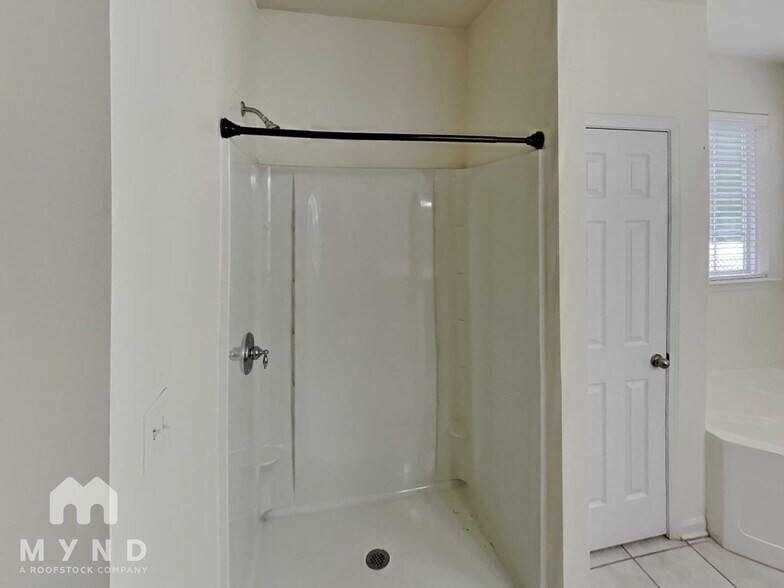 Building Photo - 15802 Herring Gull Way