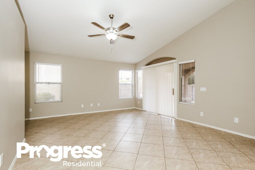 Building Photo - 20015 N 22nd Pl