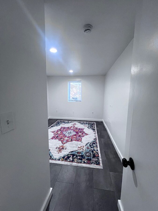 Building Photo - 731 Willow St