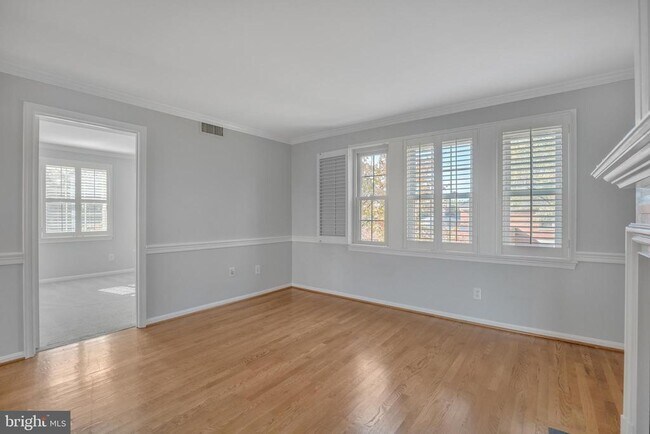 Building Photo - 513 Bashford Ln