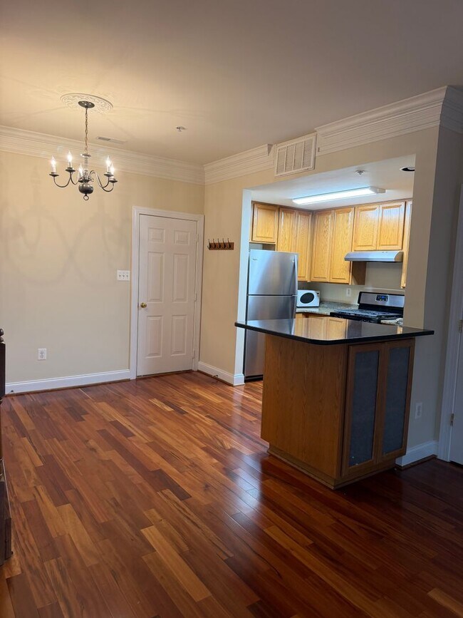 Building Photo - 908 Orchard Ridge Dr