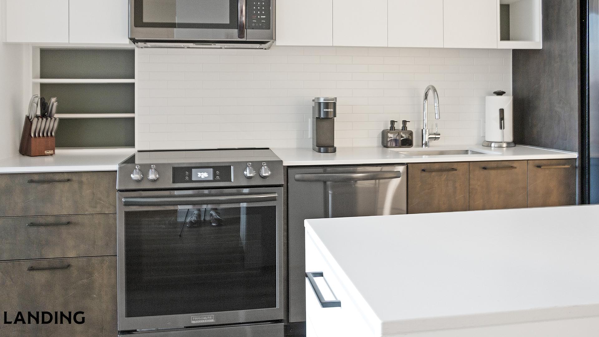 Building Photo - 632 Howard Rd SE