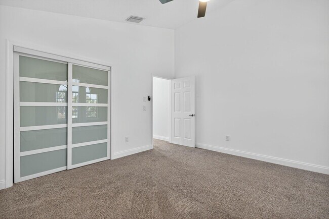 Building Photo - 2606 Monaco Terrace