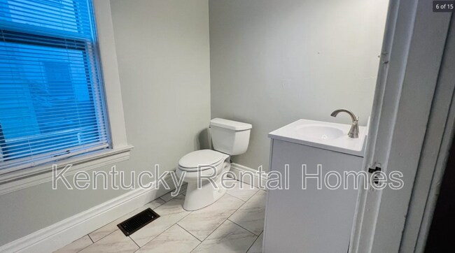 Building Photo - 445 Davidson Ct