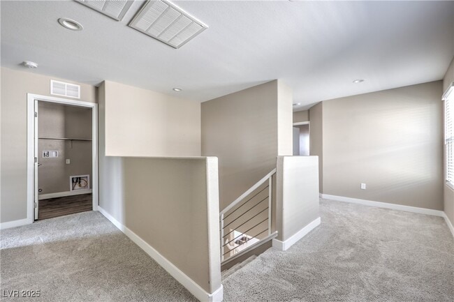 Building Photo - 3718 Paseo de Paz Ave