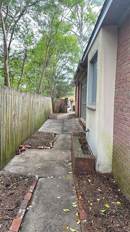 Building Photo - 1425 Blairwood