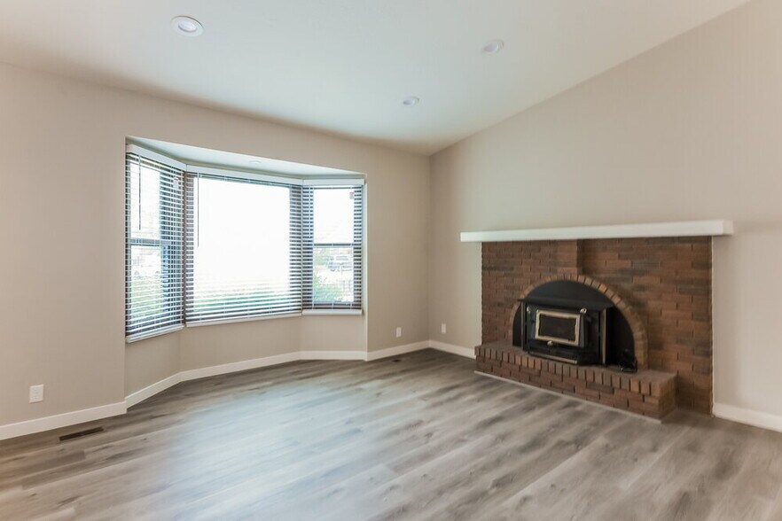 Building Photo - 1264 W 1750 N