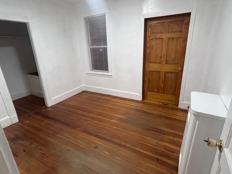 Building Photo - 97 Franklin St