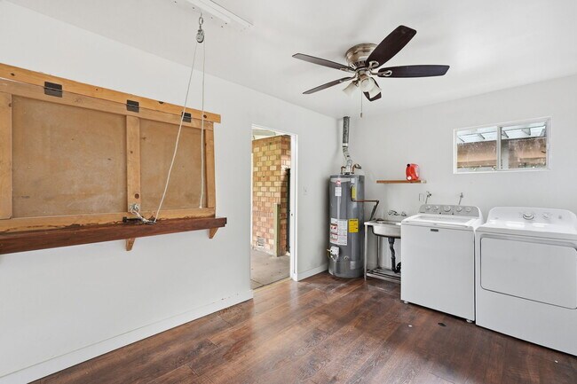 Building Photo - 4702 N 30th Pl