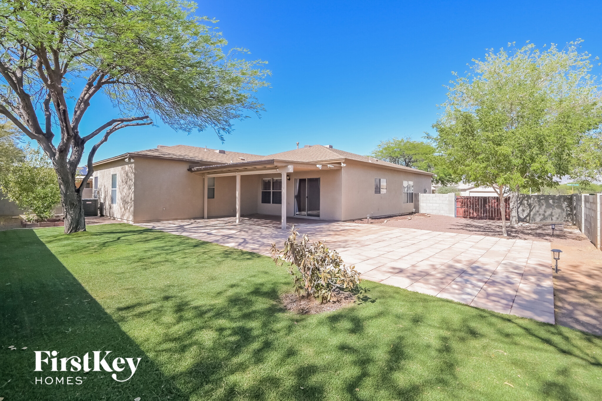 Building Photo - 2116 S Thunder Tanner Dr