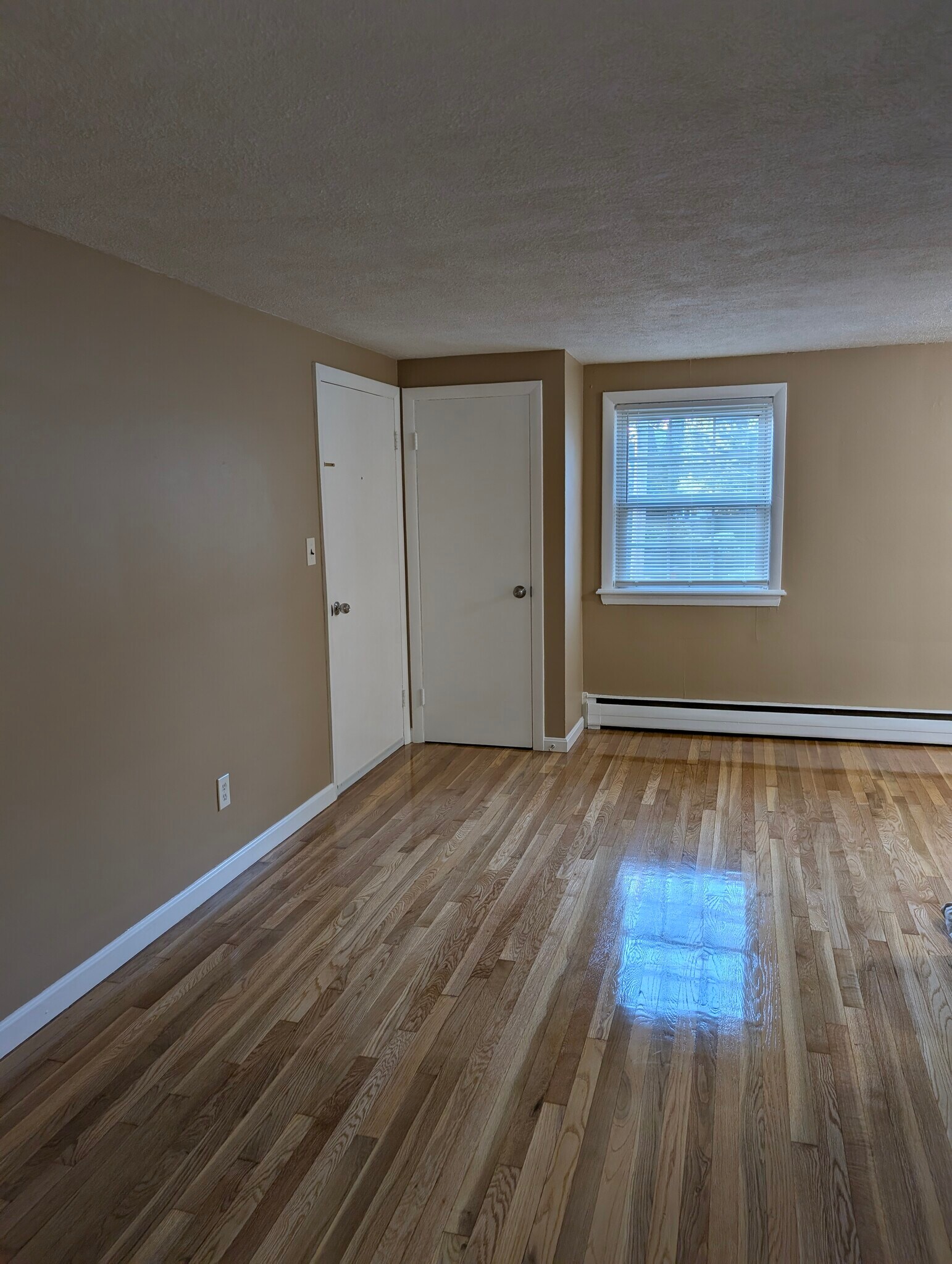 Building Photo - 246 Salem St