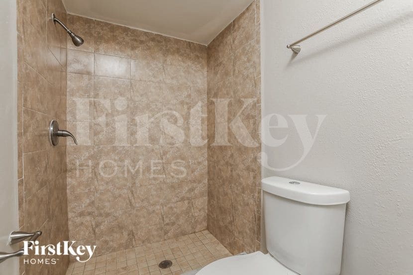 Building Photo - 786 Vercelli St