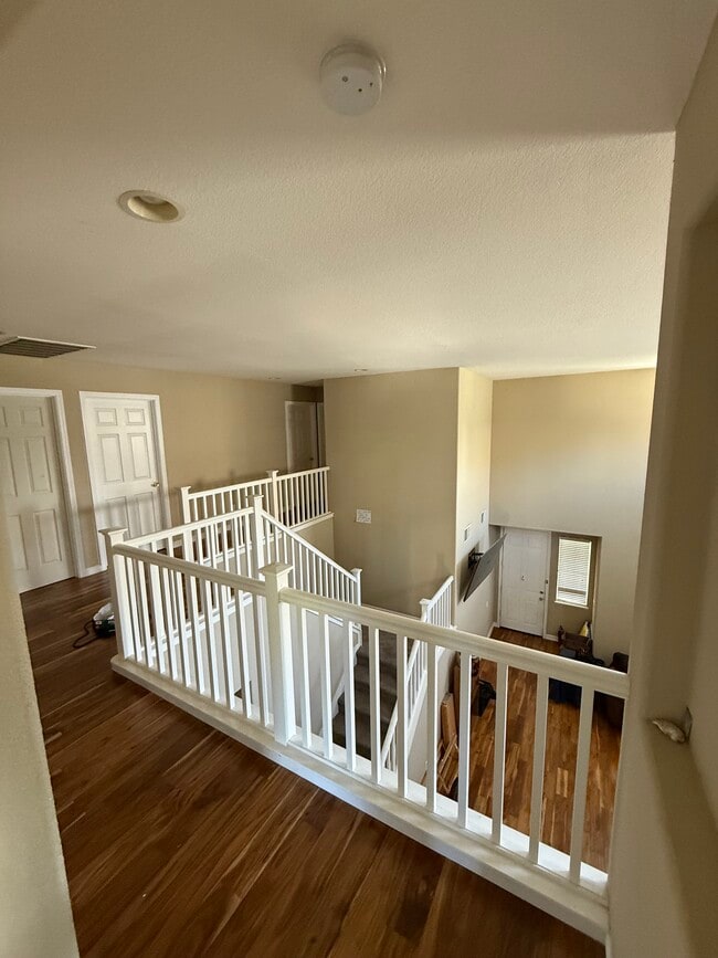 Building Photo - 554 Watercourse Ln