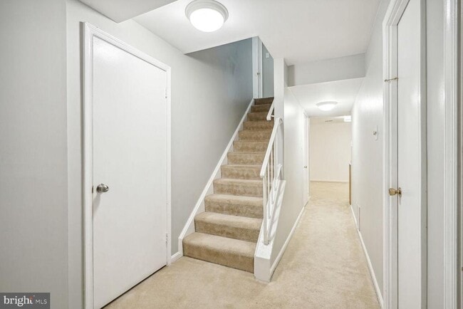 Building Photo - 9909 Hemlock Woods Ln