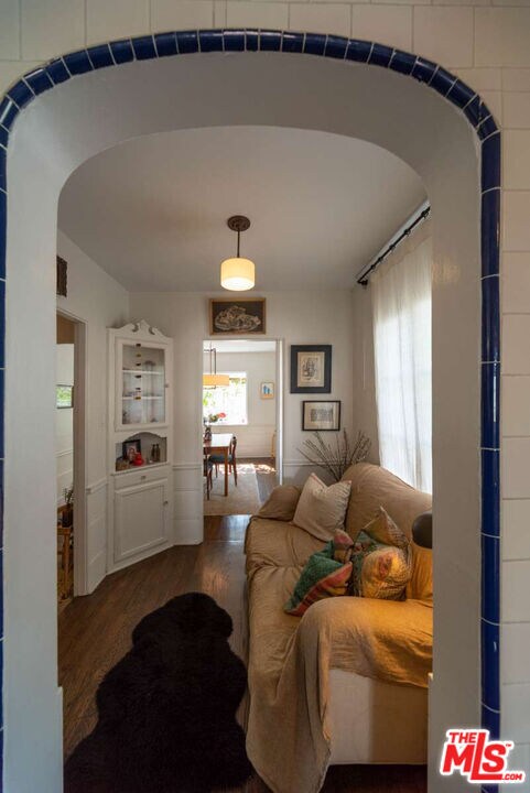 Building Photo - 2424 Canyon Dr