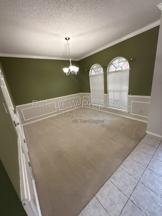 Building Photo - 2332 Boardwalk Dr