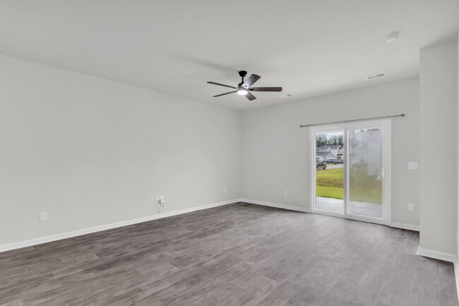 Building Photo - Single Family Home - Long Term Rental