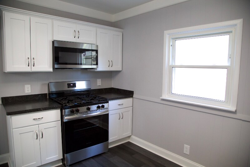 Building Photo - 368 Cumberland Ave