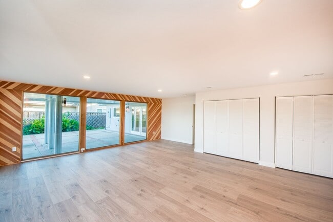 Building Photo - Mesa Verde