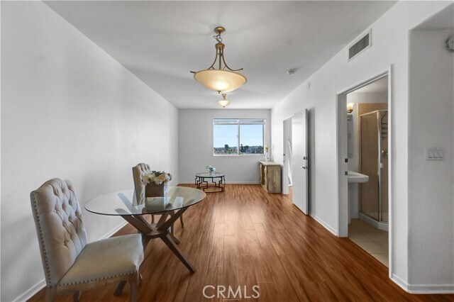 Building Photo - 580 W Main St