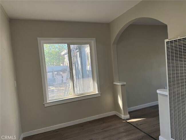 Building Photo - 1222 Hardt St