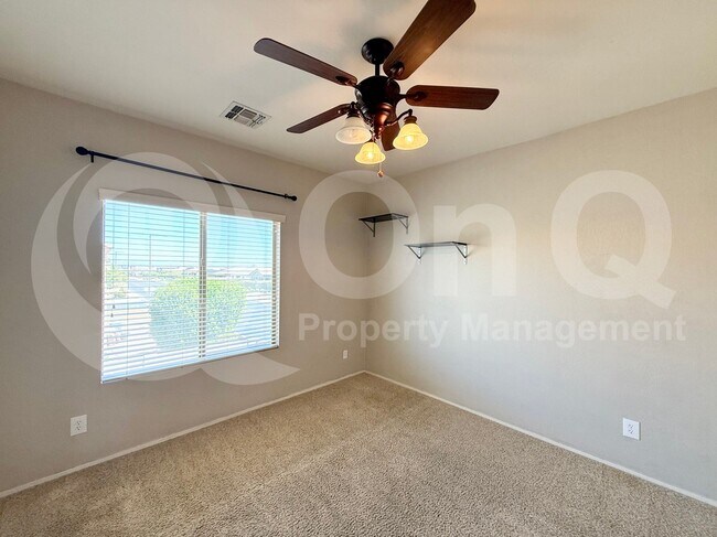 Building Photo - 12908 W Sierra Vista Dr