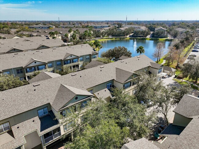 Building Photo - LUXURY 3 Bedroom / 2 Bath Townhome in a ga...