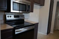 Building Photo - 2421 Indigo Ln