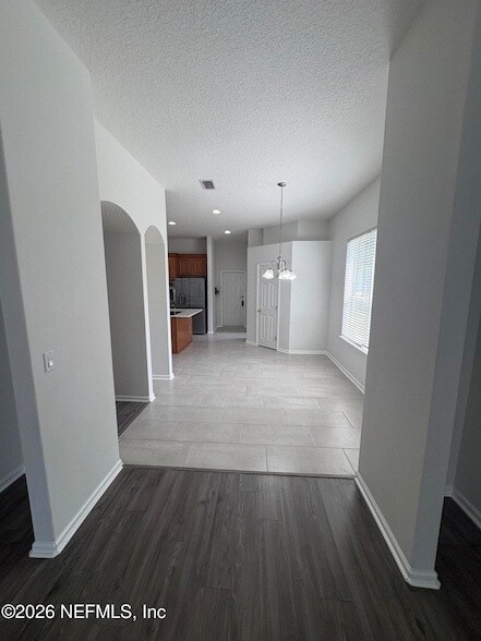 Building Photo - 86005 Maple Leaf Pl