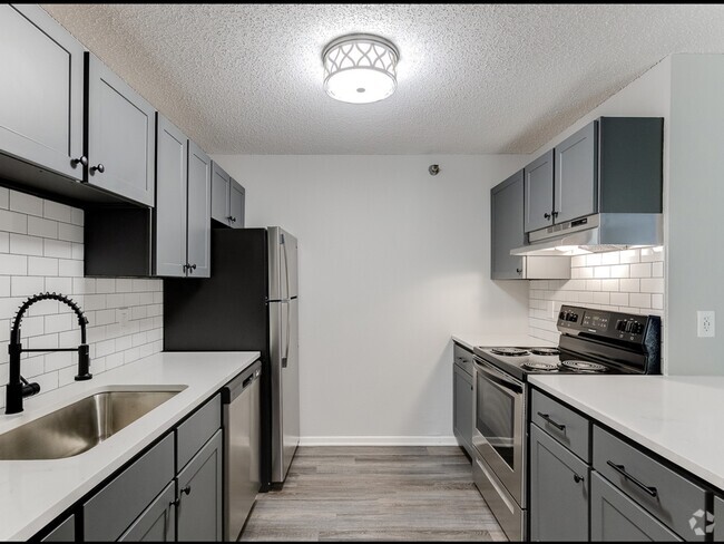 Renovated Kitchen | White Pines Apartments | Shakopee MN - White Pines