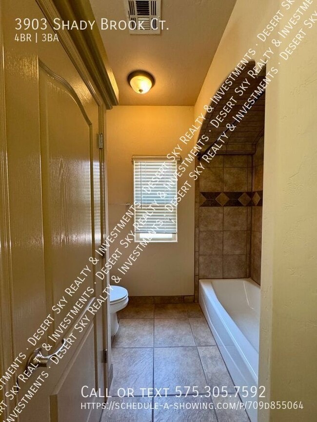 Building Photo - 3903 Shady Brook Ct