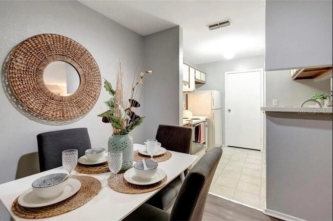 Building Photo - 1400 Gandy Blvd N