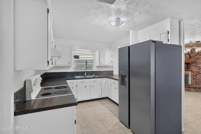 Building Photo - 9954 Larkdale Ct